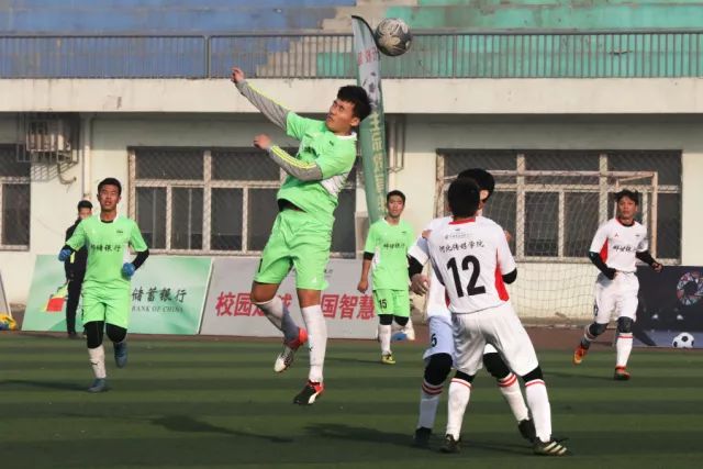 山东男篮训练视频曝光：全队协作提升默契